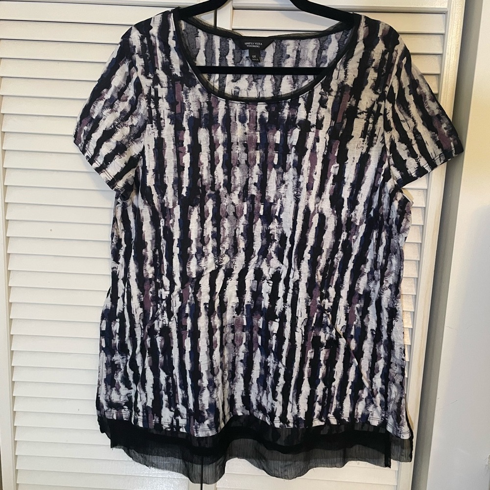Simply Vera Vera Wang Black and White Graphic Tee